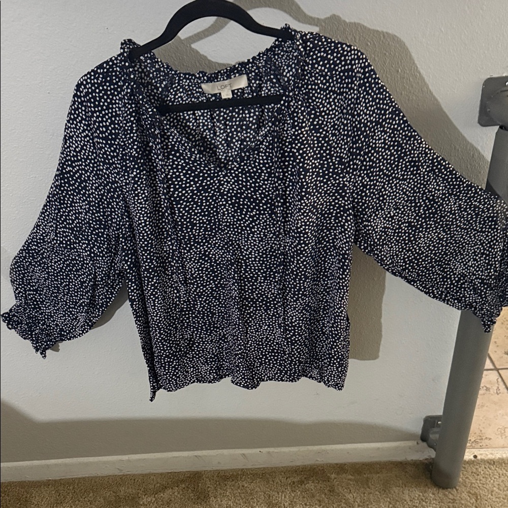 LOFT Navy and White Speckled Blouse dark blue with white polkadots